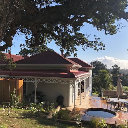 Crescent Villa - Stay Waiheke Ostend Екстериор снимка