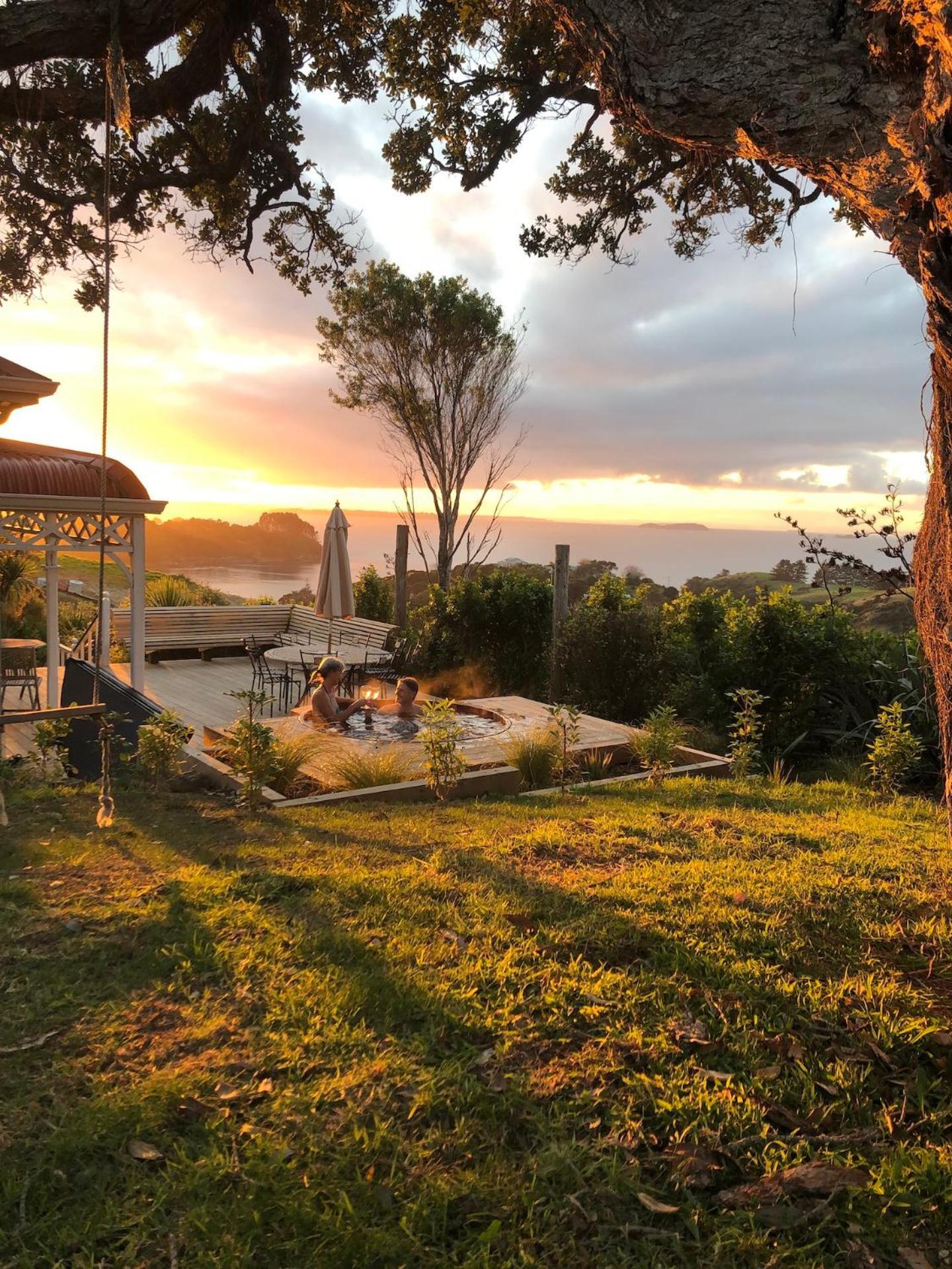 Crescent Villa - Stay Waiheke Ostend Екстериор снимка