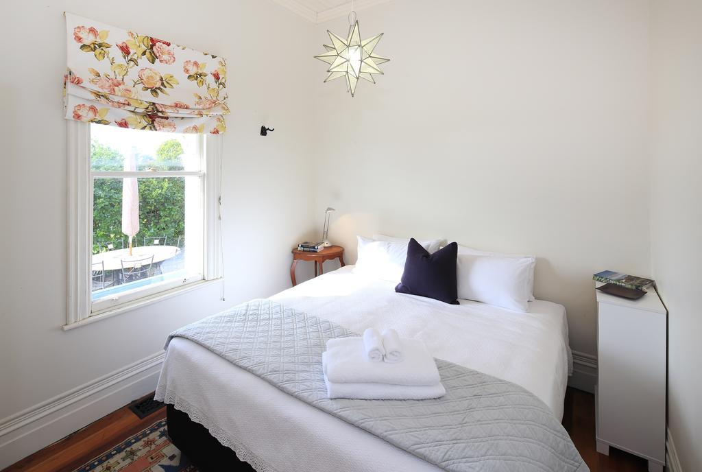 Crescent Villa - Stay Waiheke Ostend Екстериор снимка