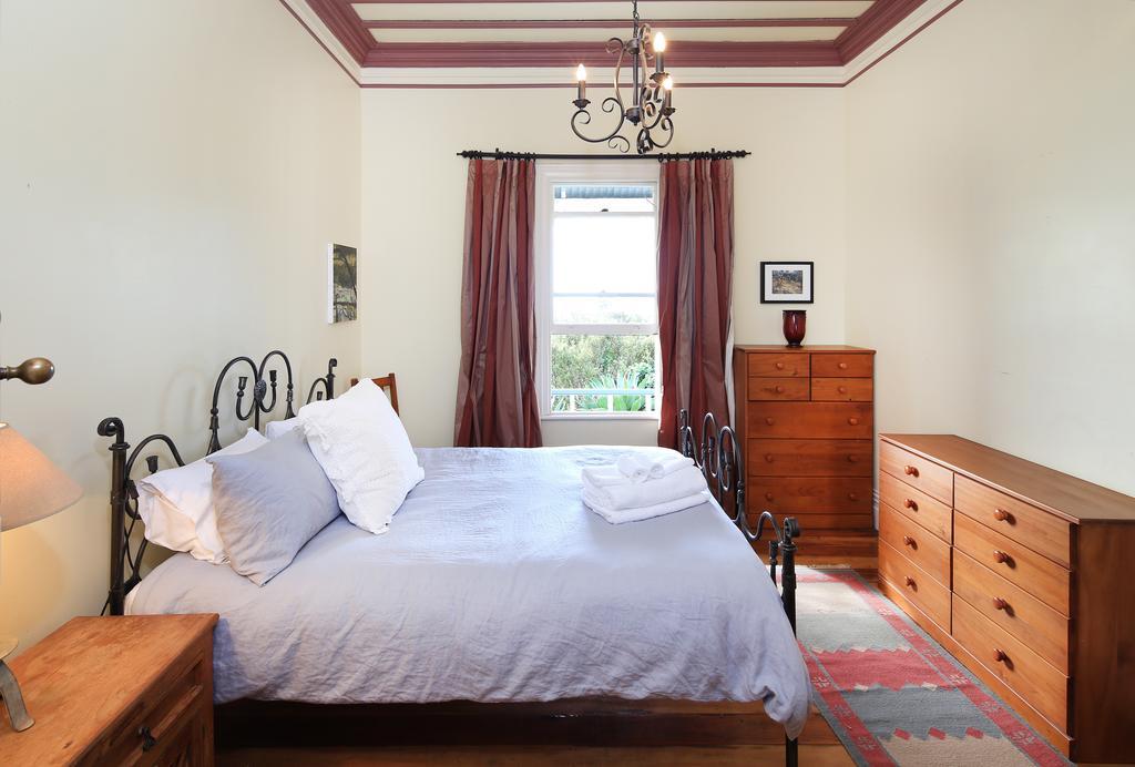 Crescent Villa - Stay Waiheke Ostend Екстериор снимка