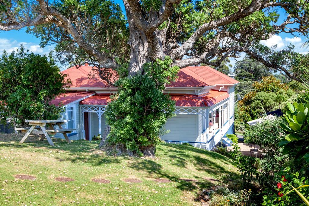 Crescent Villa - Stay Waiheke Ostend Екстериор снимка