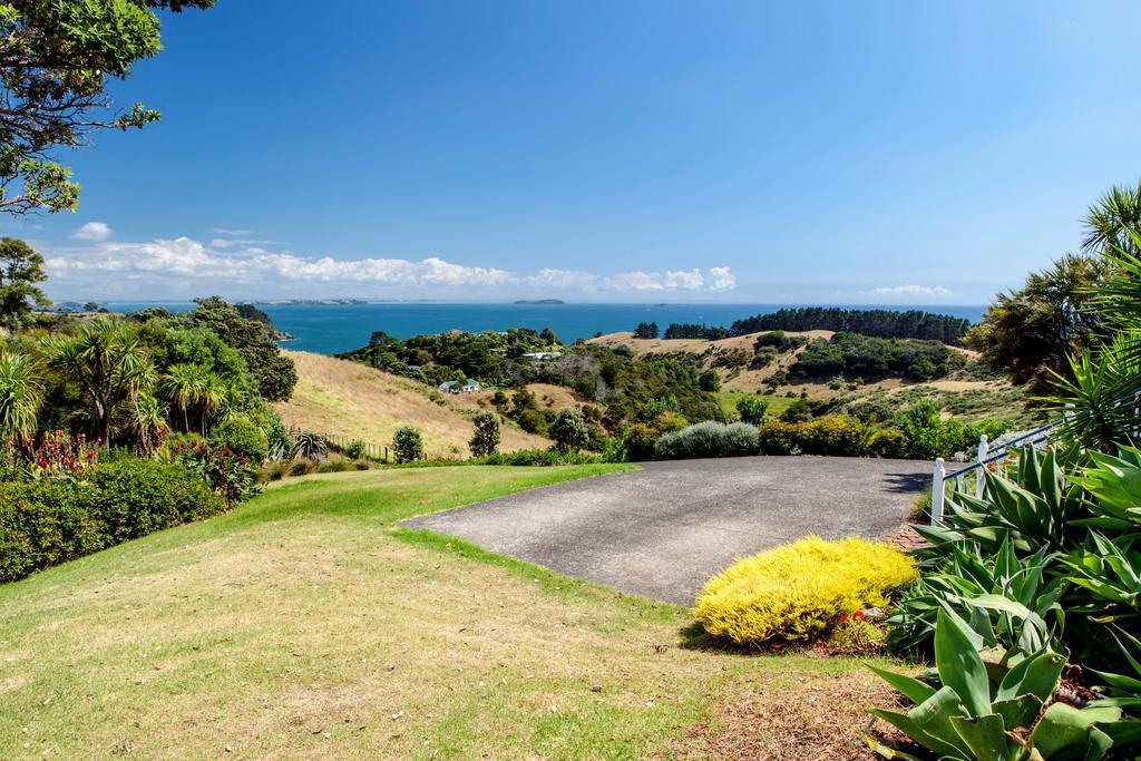 Crescent Villa - Stay Waiheke Ostend Екстериор снимка